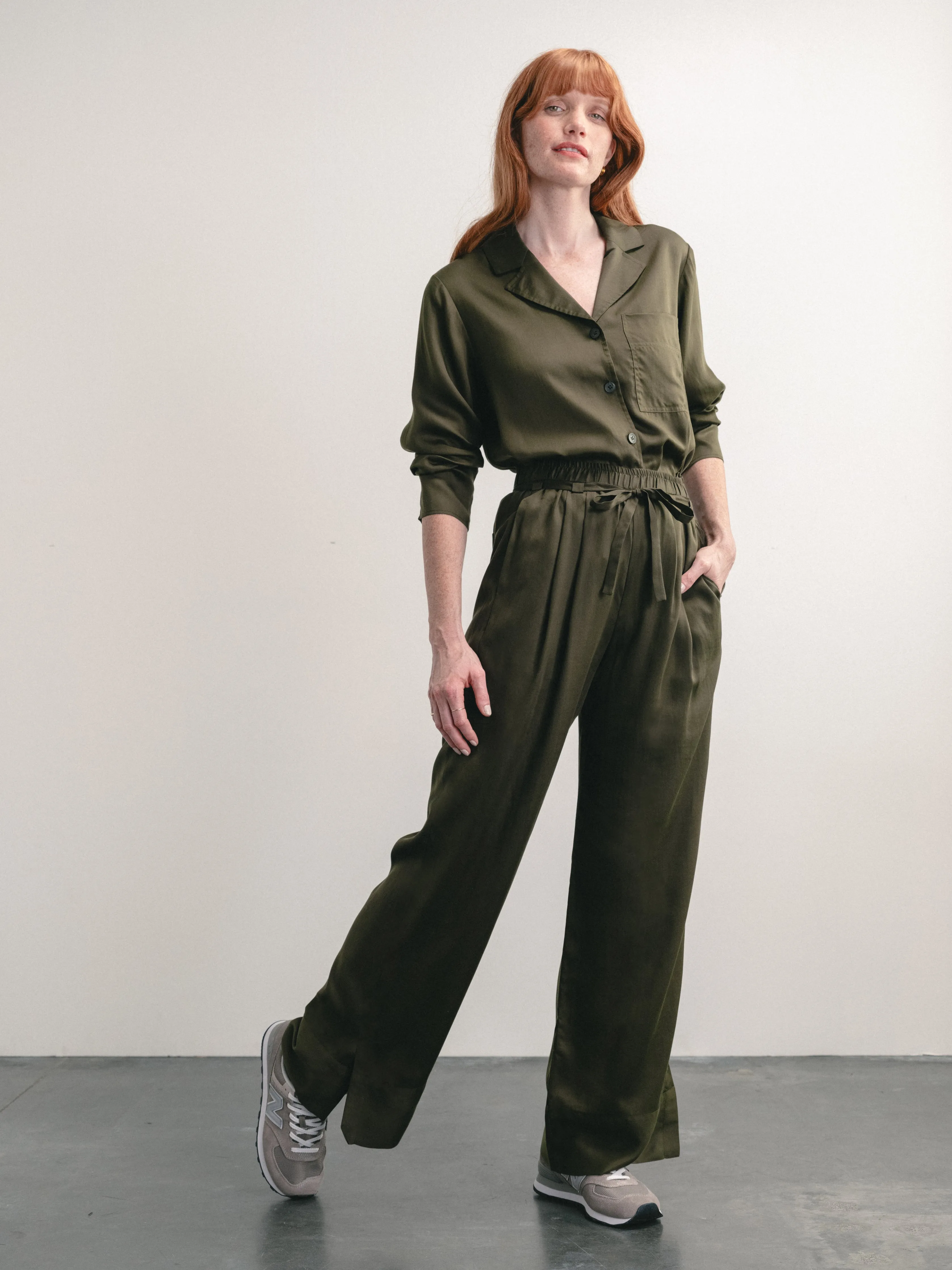 Ease Wide Leg Pant