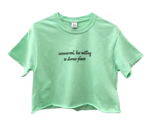 Introverted, But Willing to Discuss Plants Light Green Cropped Unisex Tee