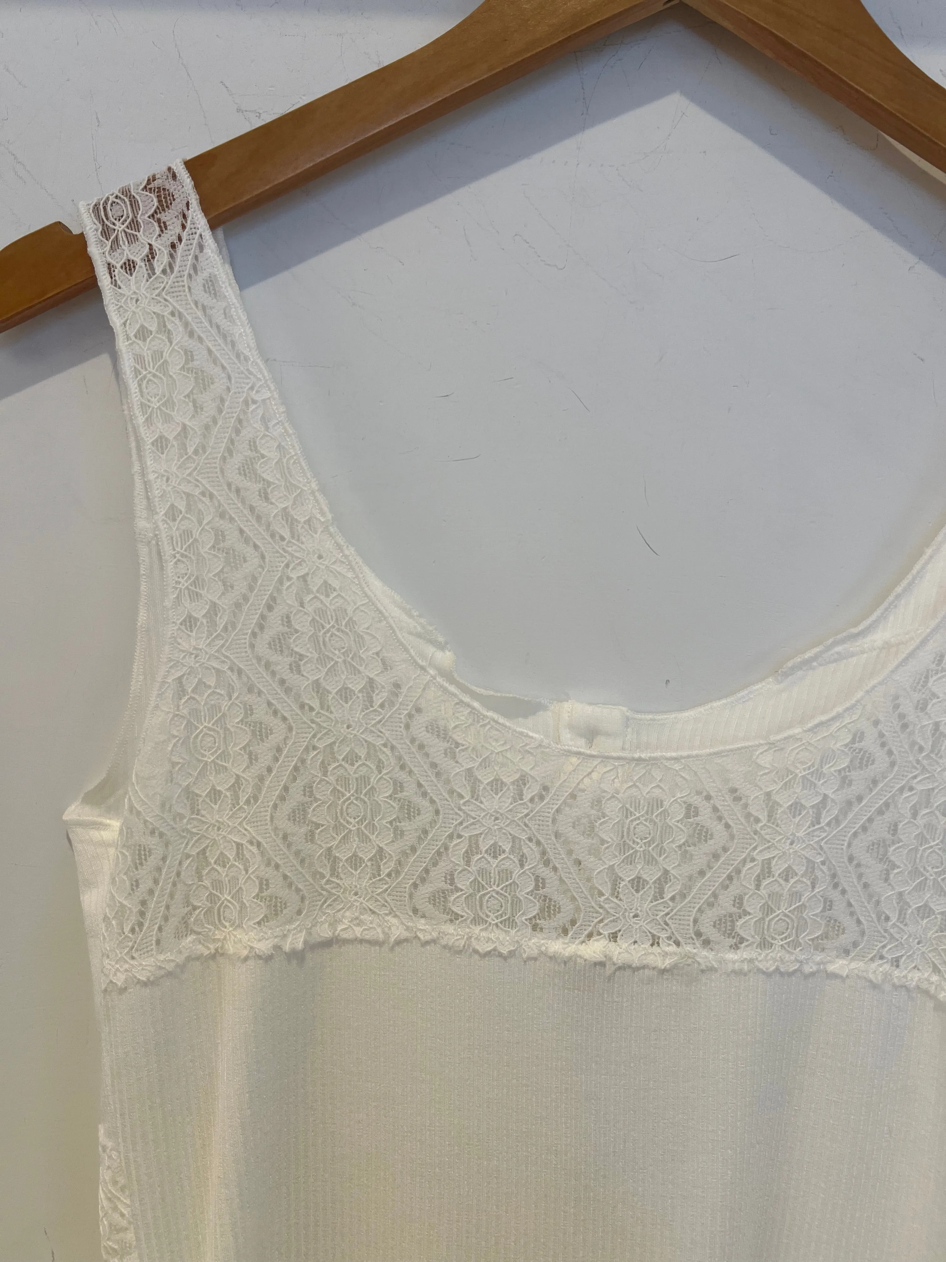 Lace Contrast Rib Tank