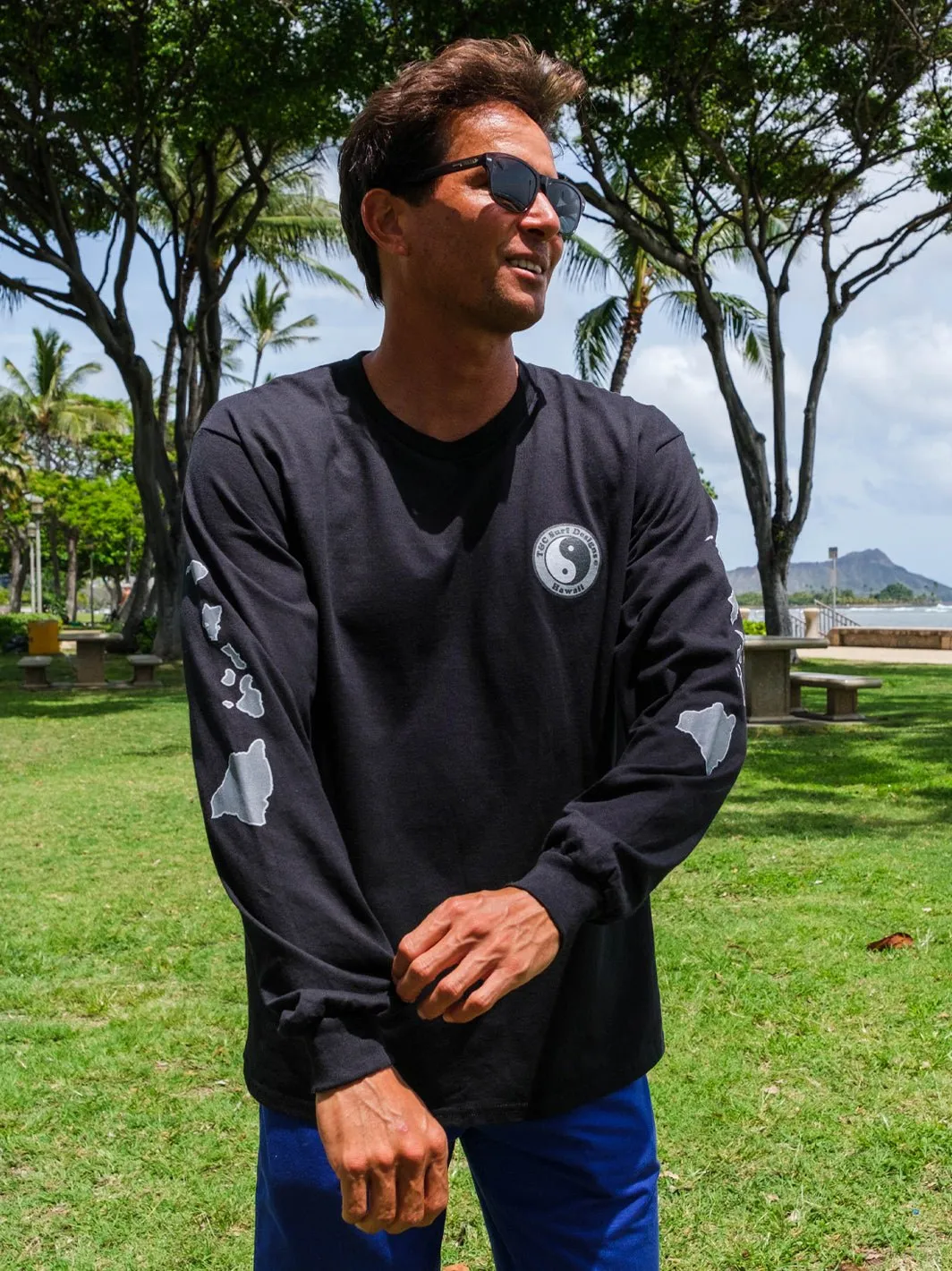 T&C Surf Flag Line Bus Volkswagen Long Sleeve